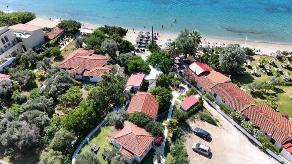 Hotel Physis Oikos Beachfront Apartments