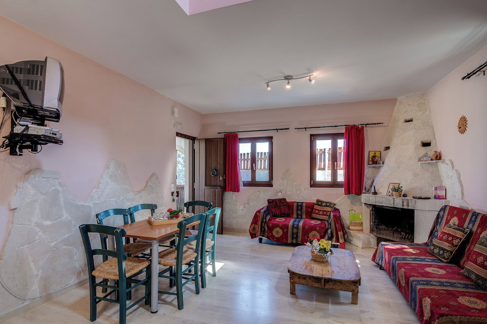 Crete Essence Villas – Lagkada