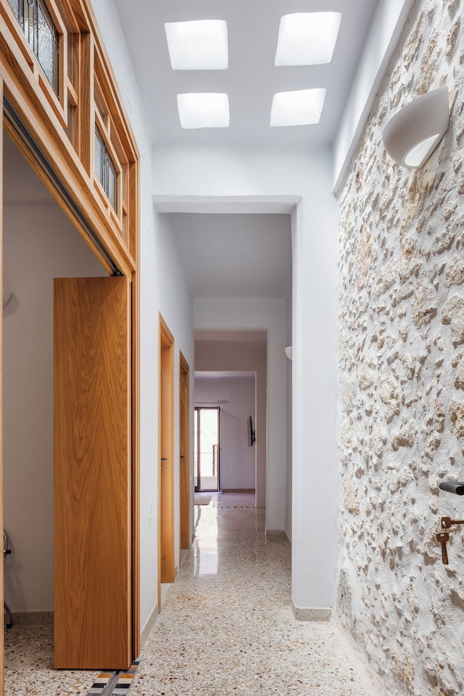 Stylish Apt Up To 4 In Rethymno