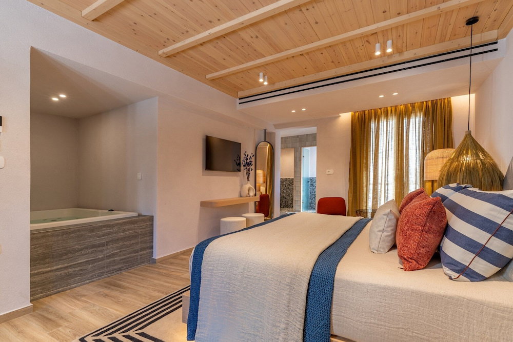 Naxian Nest Suites & Houses