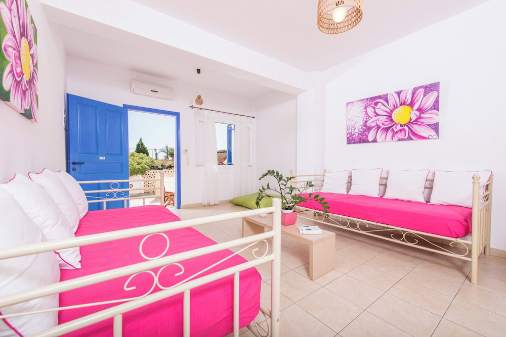 1 Bed Apt Near Black Beach-sleeps 4-parking