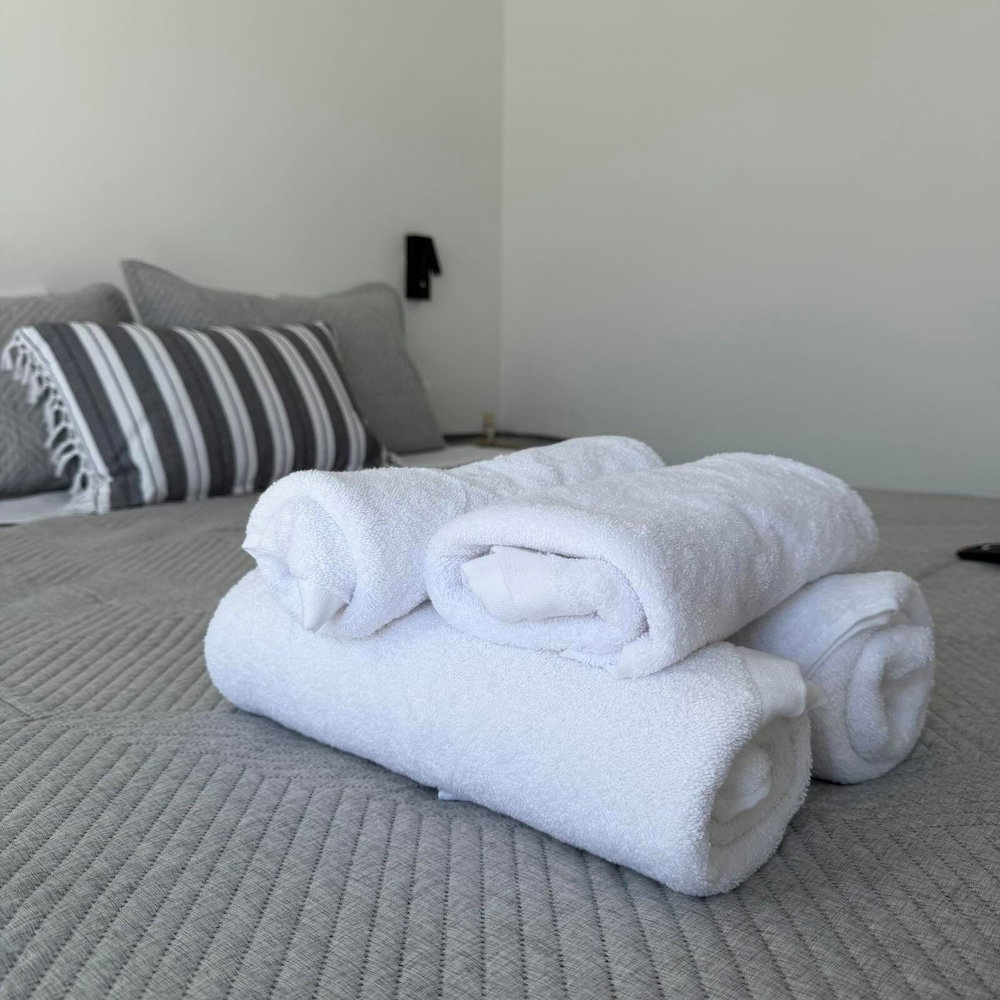 Hotel Raeti Fira Residence