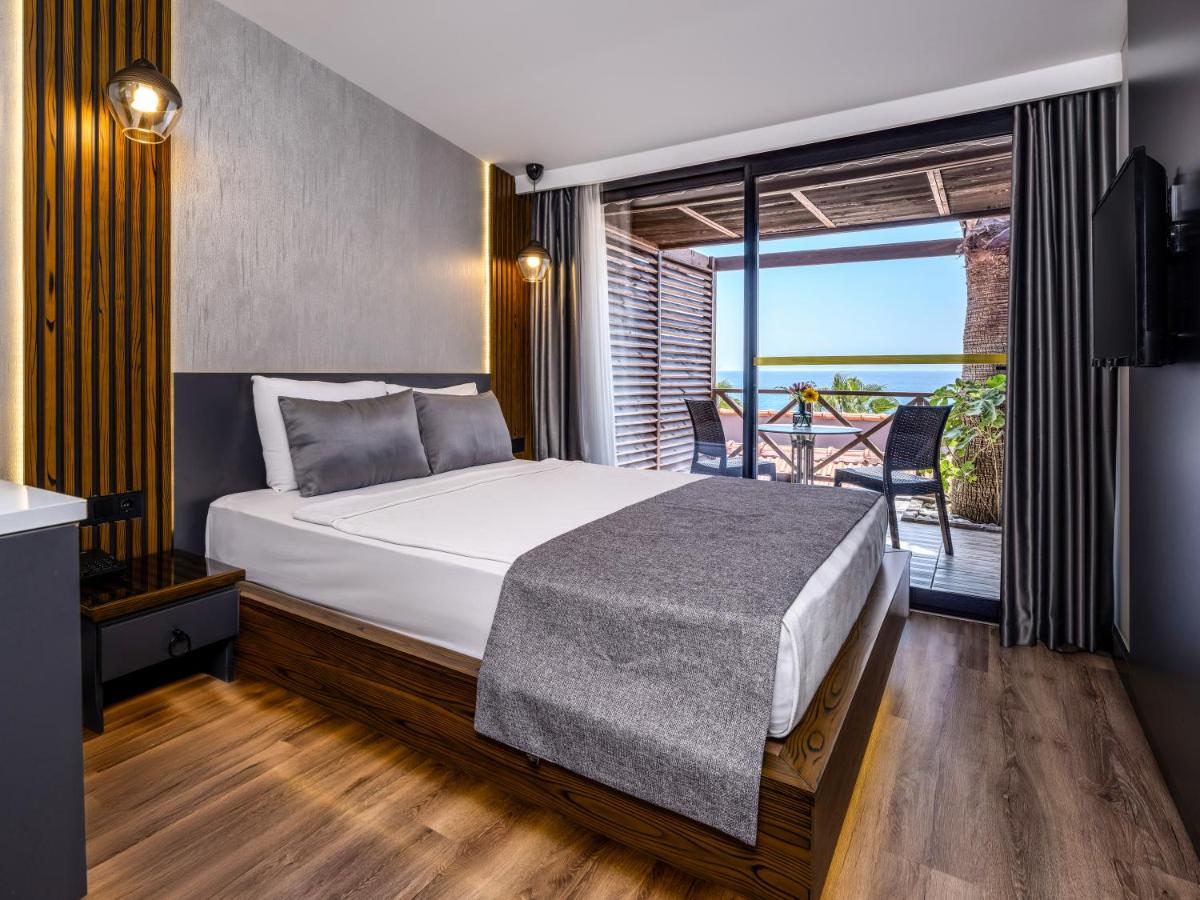 dal travel Adora Calma Beach Hotel