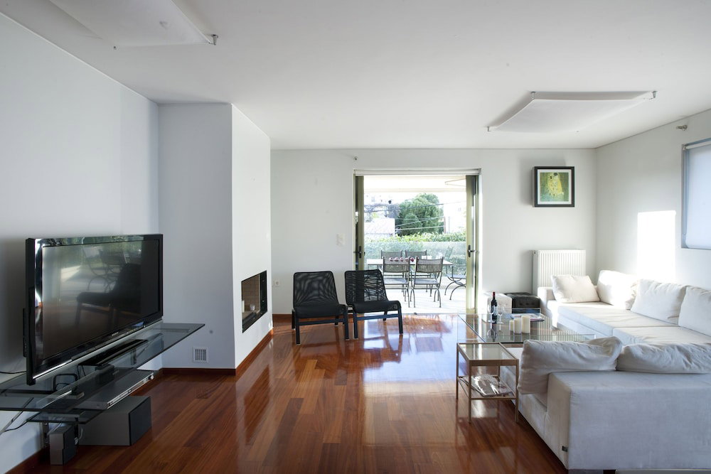 Hotel Voula, Modern, Minimal And Stylish Apartment