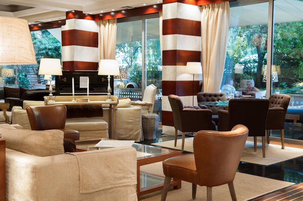 Seaview Cityscape Hotel