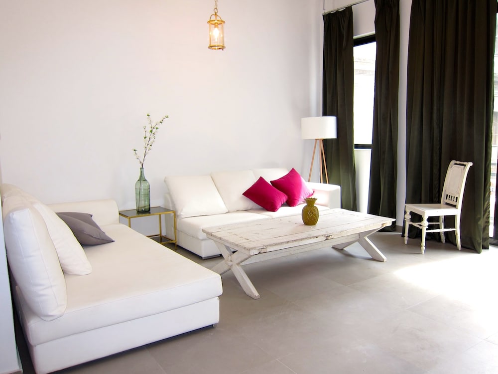 Hotel Concierge Monastiraki