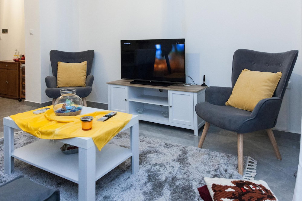 Hotel Ano Kipseli Athens Gem 1 Bd Apt For 4