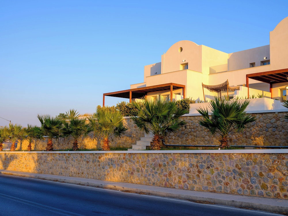 Safrani Suites