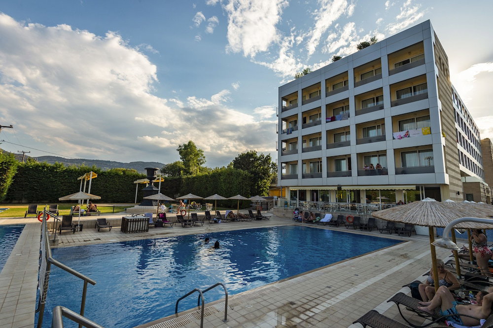 Hotel Dolphin Resort Hotel & Conference