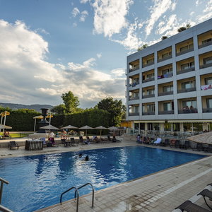 Sejur Dolphin Resort Hotel & Conference vacanta Oropos