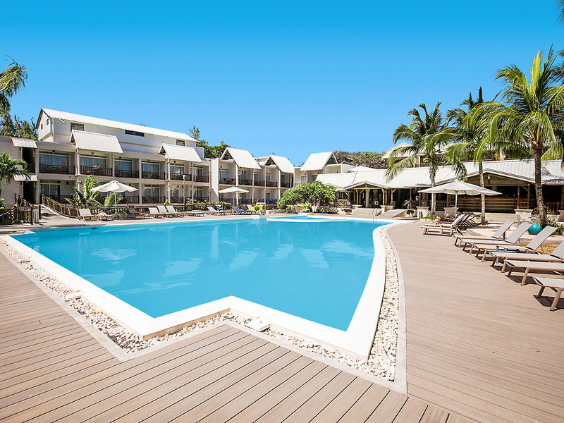 Le Peninsula Bay Beach Resort & Spa