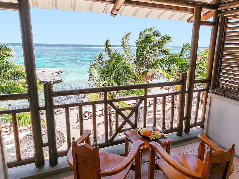 Le Peninsula Bay Beach Resort & Spa