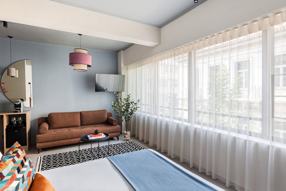 Hotel Airio Athens Suites