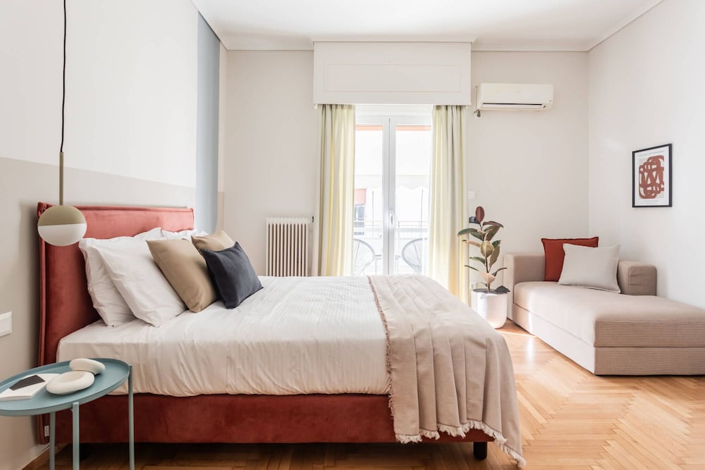 Petite 1br Apartment In Exarchia