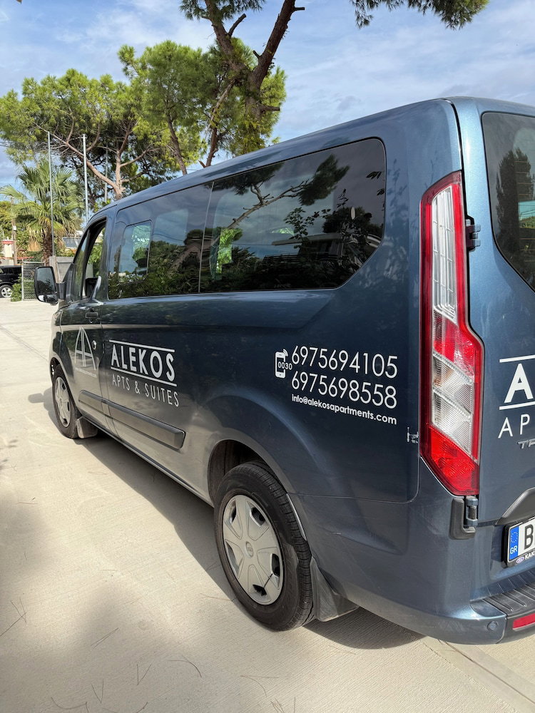 Hotel Alekos Suites, Free 24H Transportation To Airport