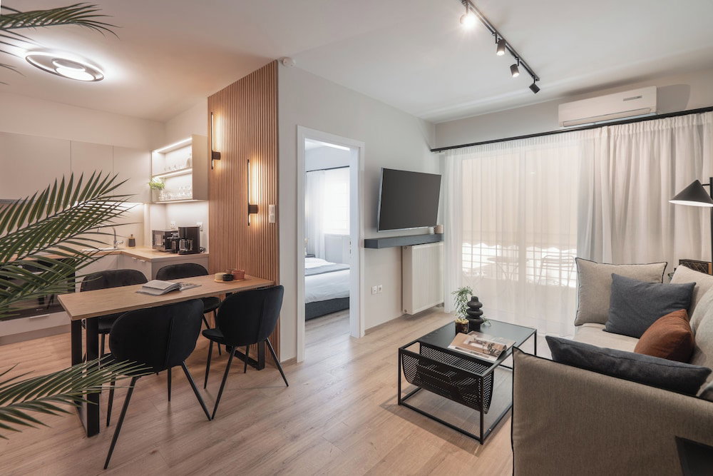 Hotel Modern Apartment In Athens With Balcony