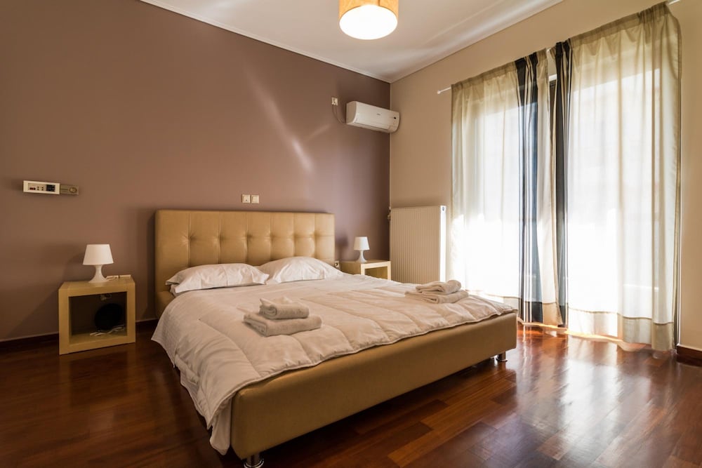Amazing 2 Bdrm Sea View Holiday Apt - Renovate 2026