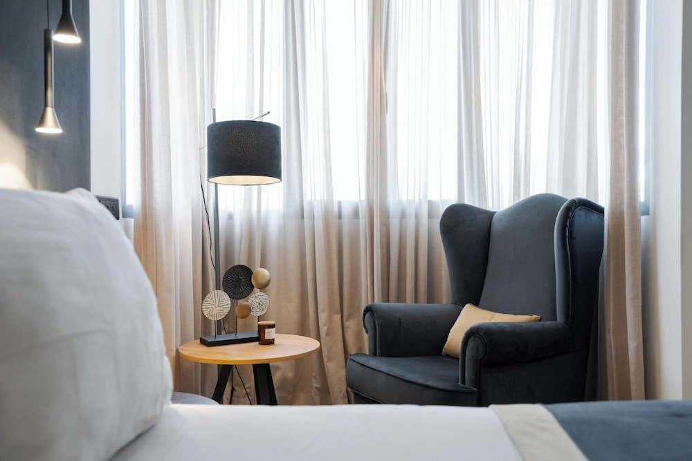 Athenian Riviera Luxurious Villa & Residence