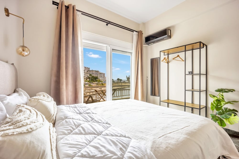 Hotel Sunny Apartment Next To The Sea Amazing View