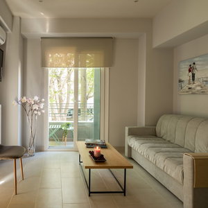 Hotel 12 Keys Athens Apartments cazare Dhafni