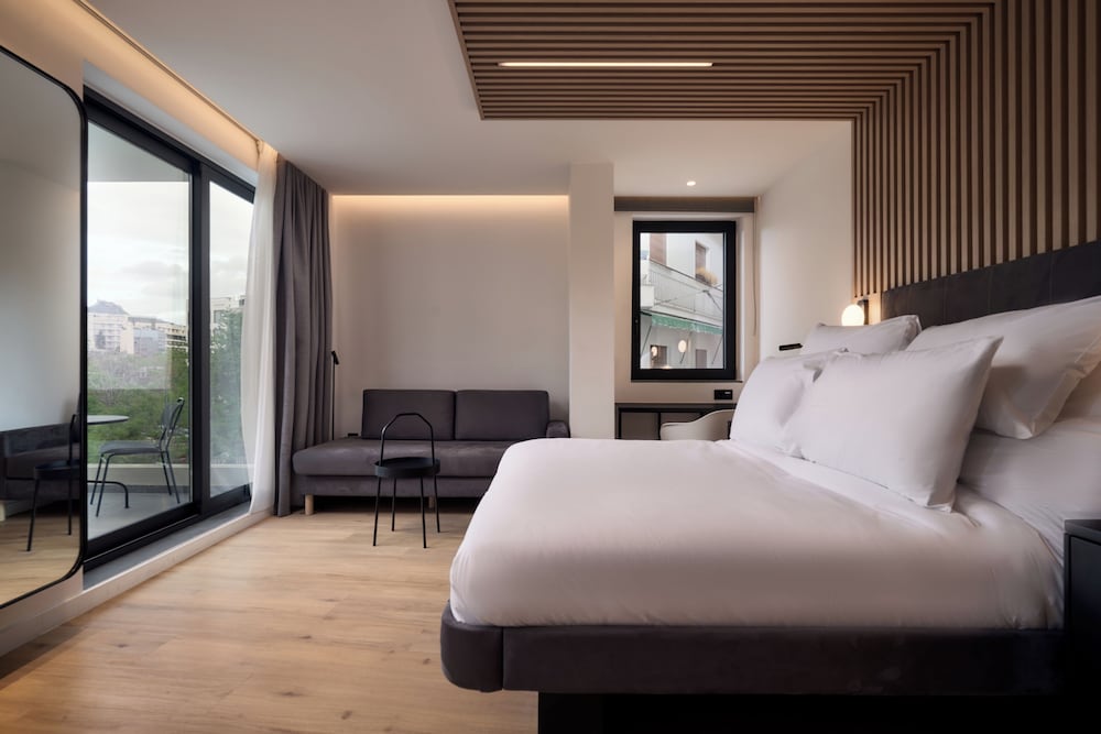 Grea Iras Apartments