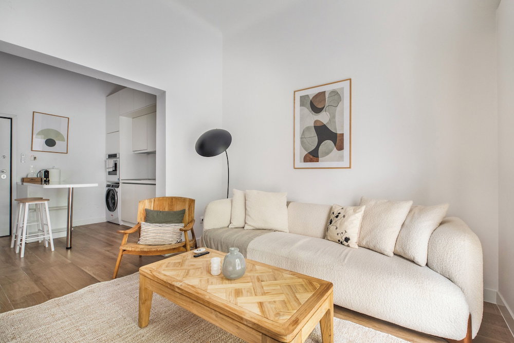 Chleo Glamorous 2 Br Apt. In Athens