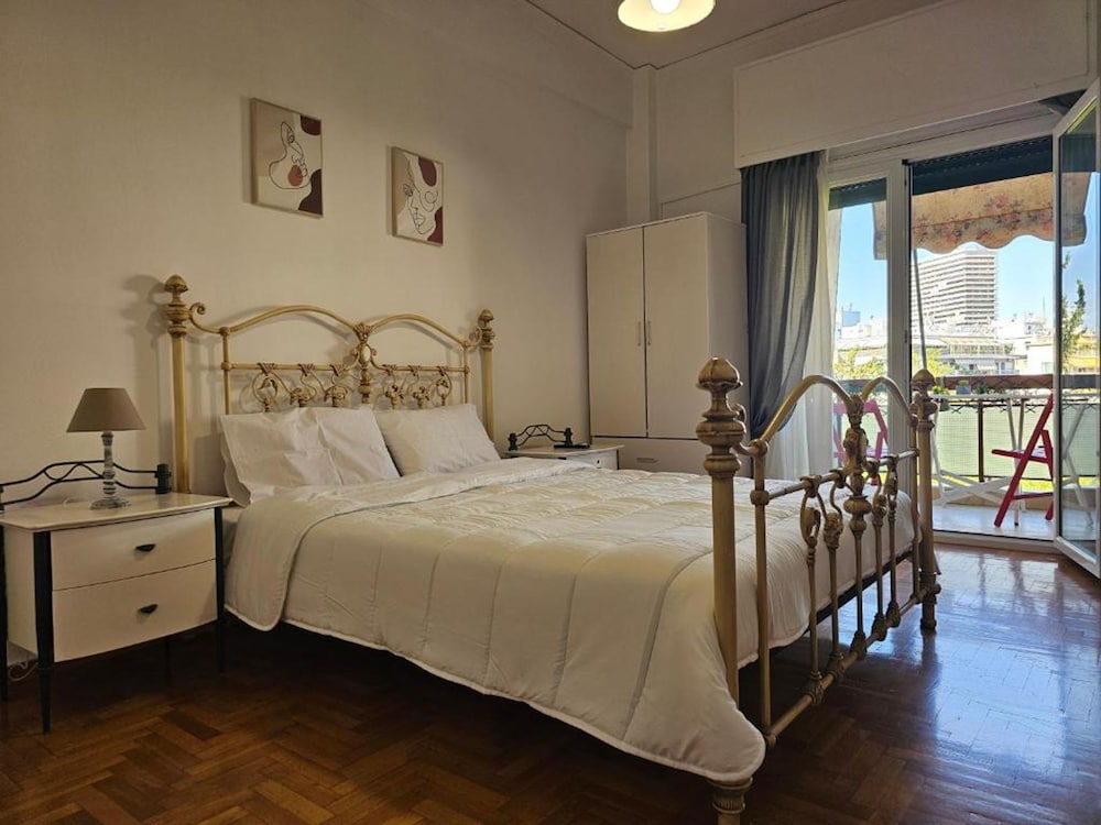 Come & Stay Apartment Athens Town