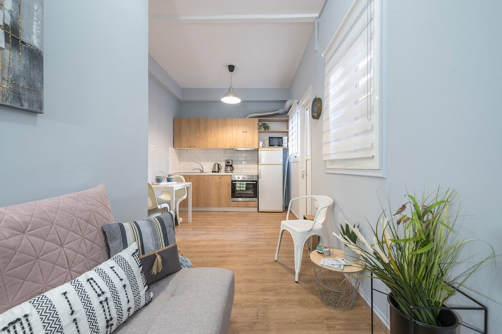 City Nest Apartment By Cloudkeys