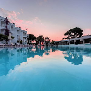 Sejur Marathon Beach Resort vacanta Nea Makri