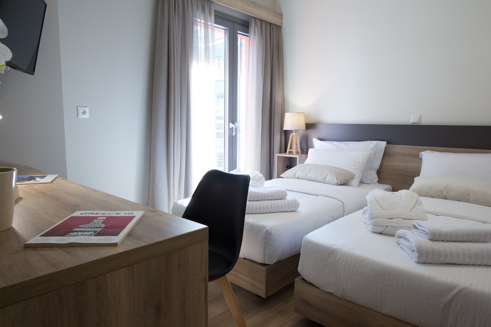 Hotel Hotel @ Syngrou Fix