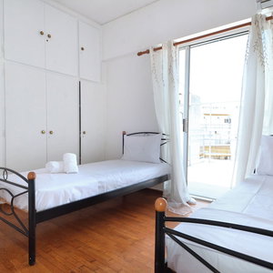 Hotel A Cute & Comfortable 2 Bedroom Apartment cazare Piraeus