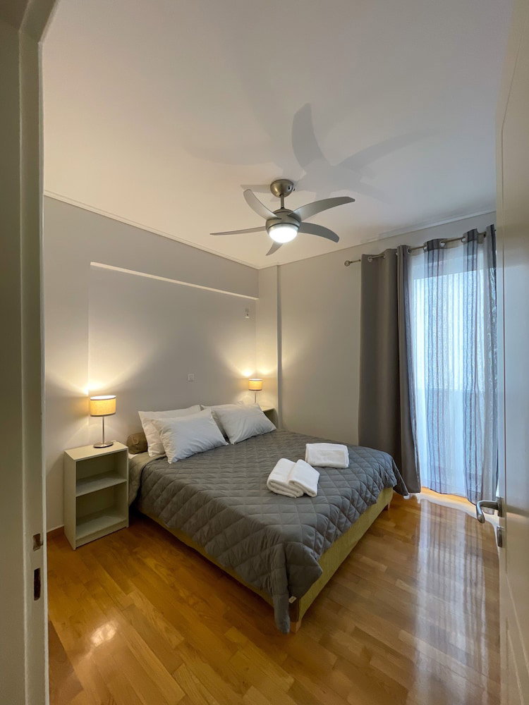 Hotel Ageliki's Athens Centre 2Bdrm & Parking