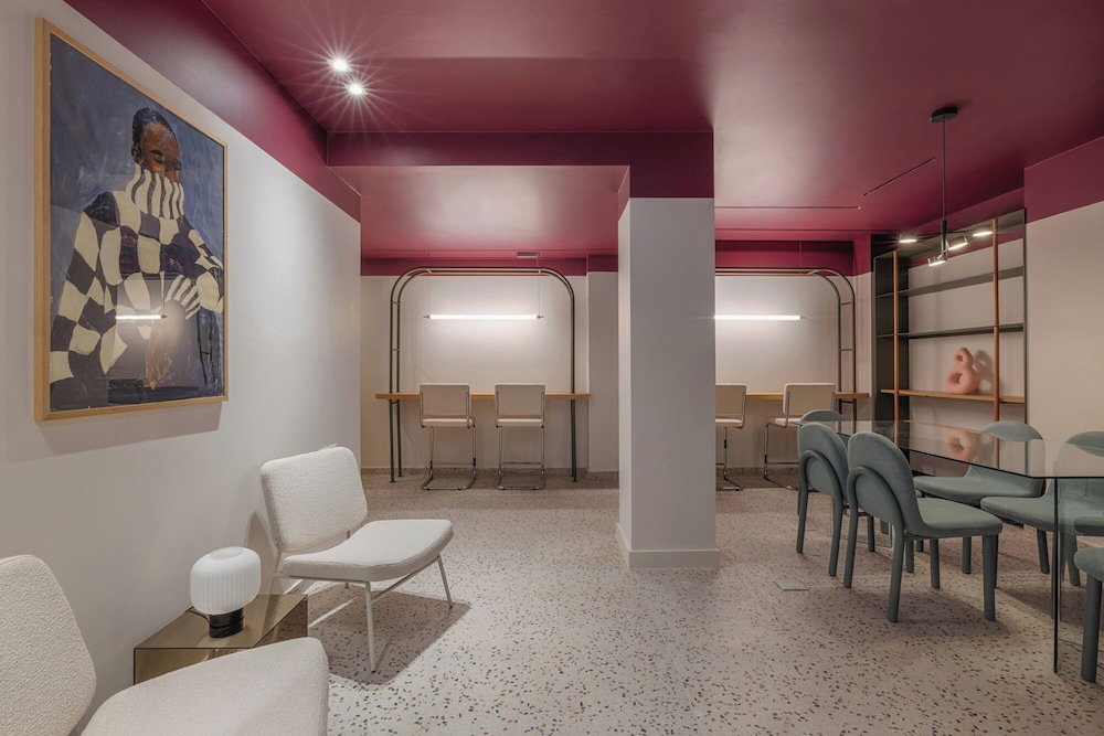 Hotel Leon Ii By Zoia Living