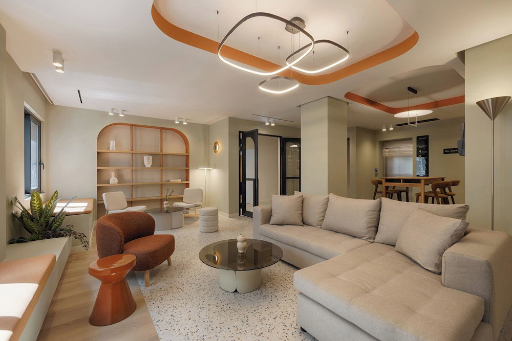 Leon Ii By Zoia Living