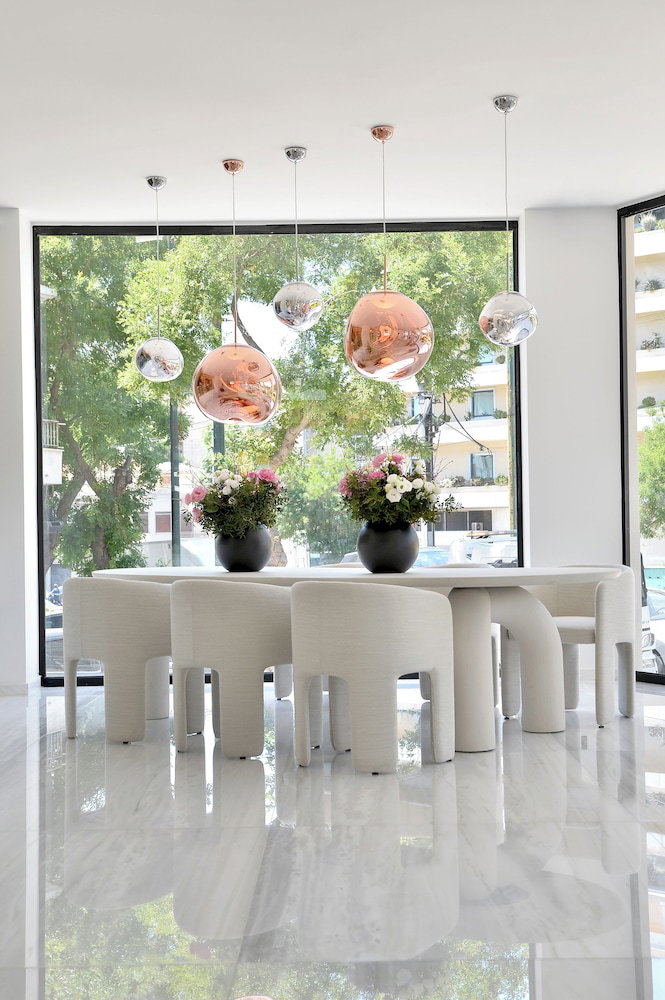 The Athenaeum Luxury Hotel