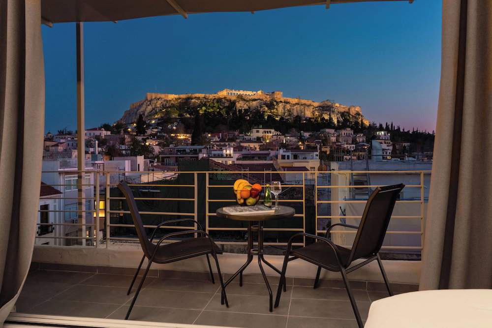 Hotel 24K Athena Suites
