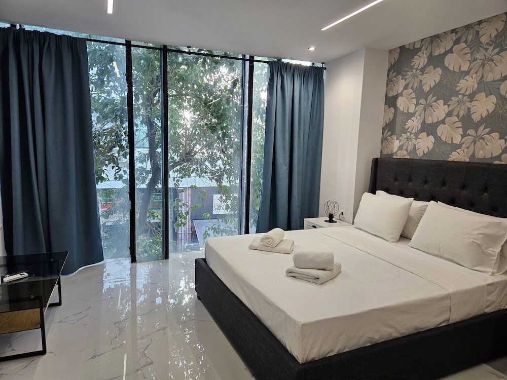 Hotel Nikis 20 Suites
