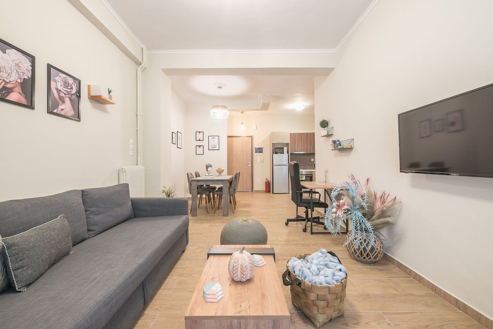 Hotel Easy Living Suite By Cloudkeys