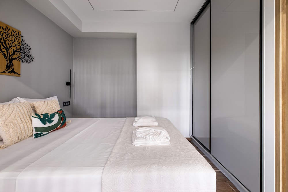 Clavé - Deluxe Studio In Athens