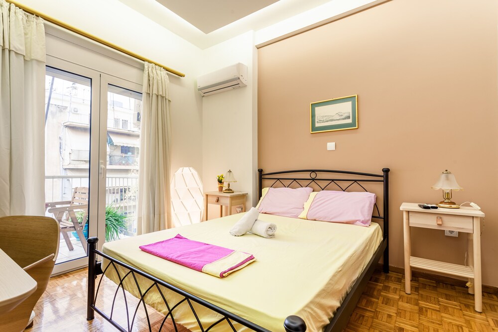 Zografou Hidden Gem - Athens Charming Home