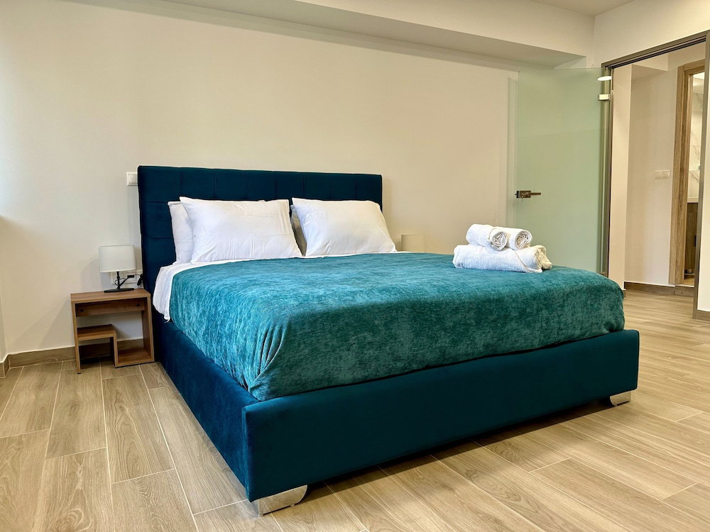 Hotel Academys Modern Apartments By Athens Urban Retreat