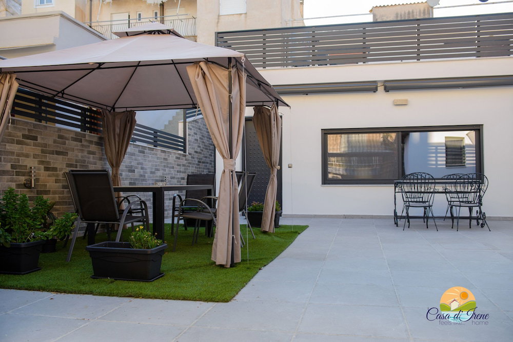 Hotel Casa D Irene Near Airport Beach