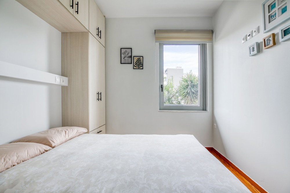 Athena's South Apartment