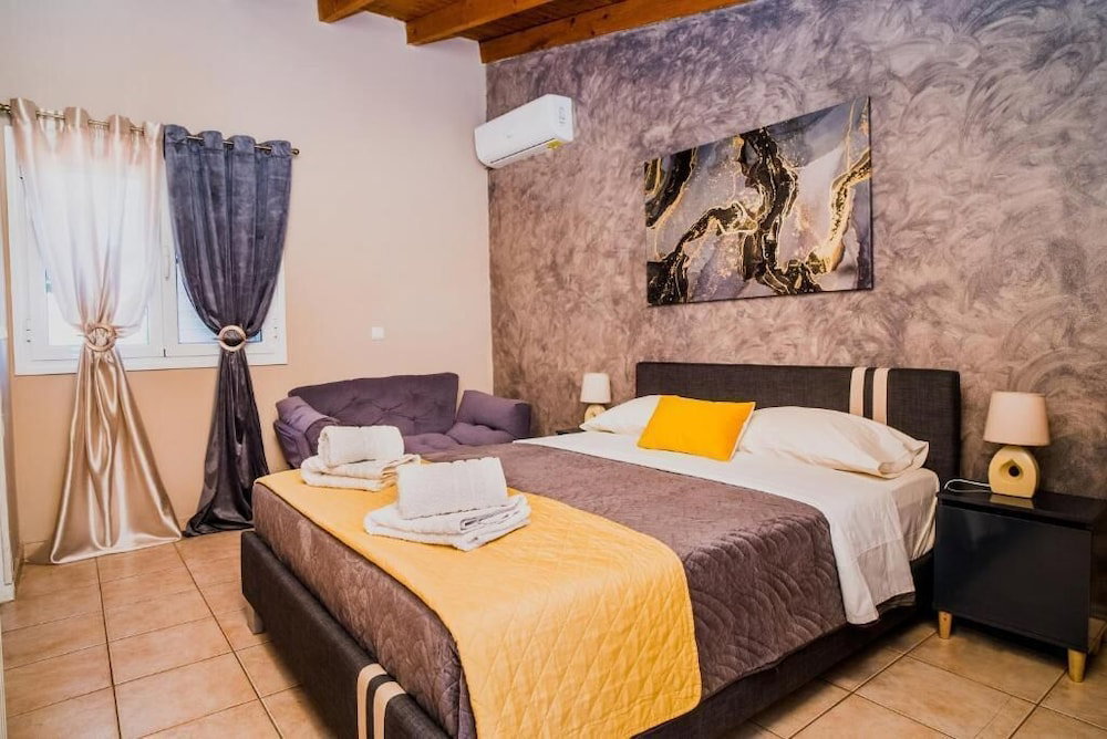 Hotel Dream Houses Near Athens Airport By Sem