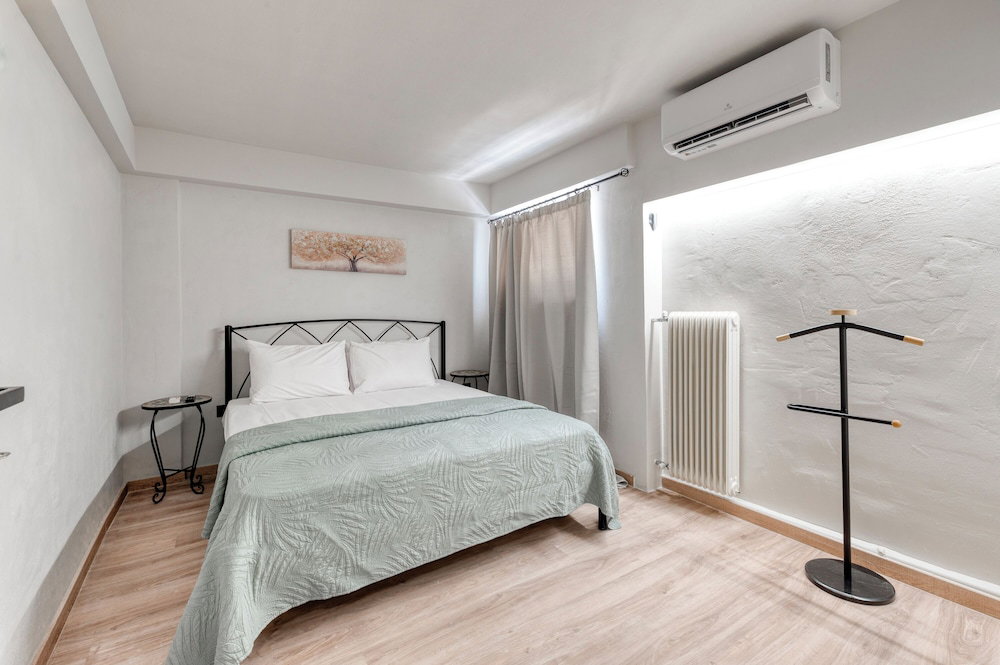 Glyfada Stay