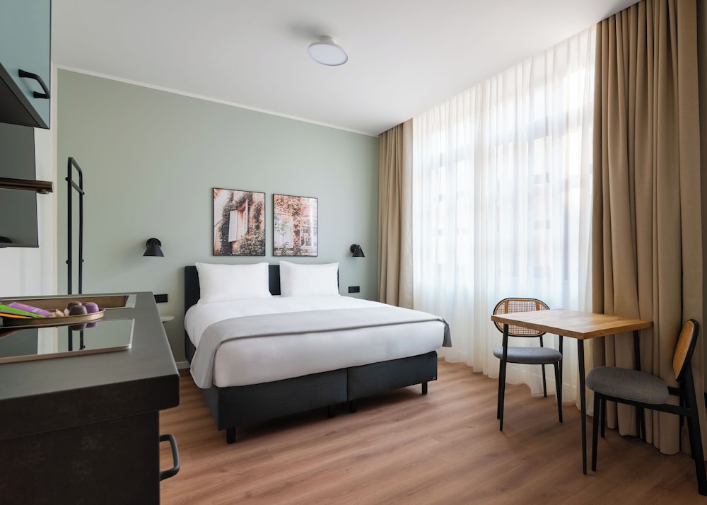 Limehome Athens Agora