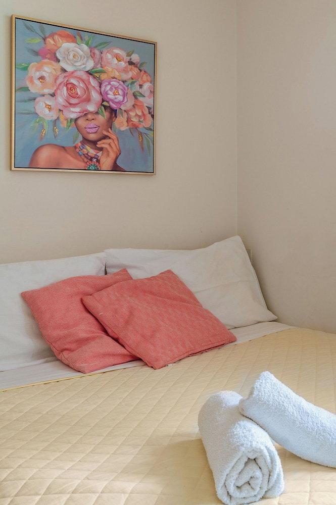 Elvita Apartments 3