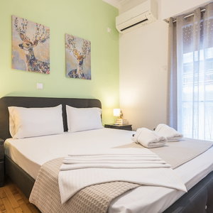 Hotel Erythros Boutique Suite By Cloudkeys cazare Zografos