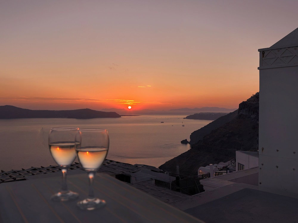Tatakis Design Hotel, Fira