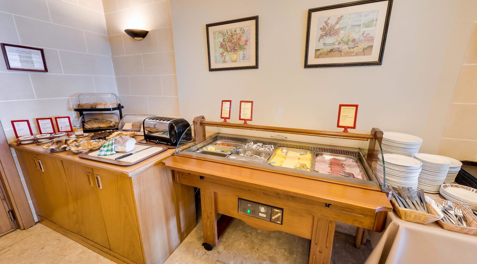 Sliema Chalet Hotel